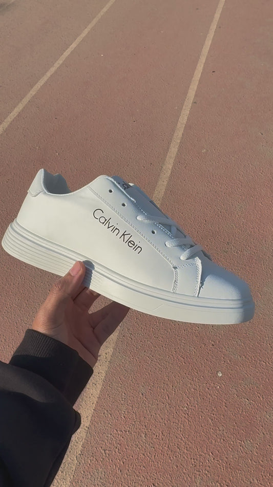 White flat shoes Calvin Klein